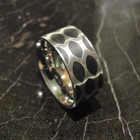 Stainless Steel Netting Ring With Enamel Inlay