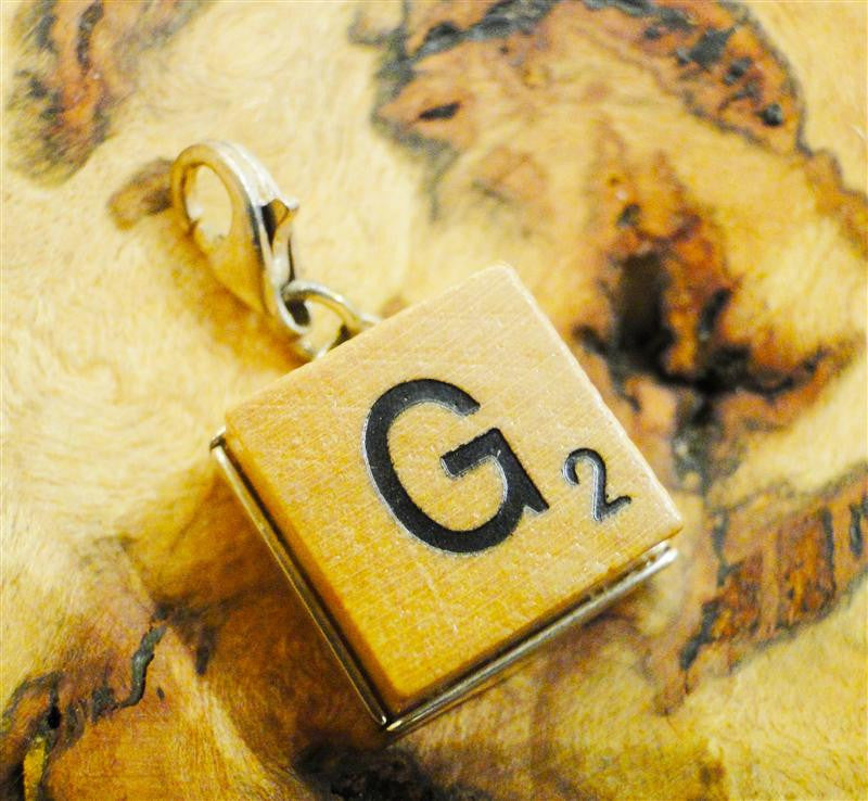Scrabble Charm "G"