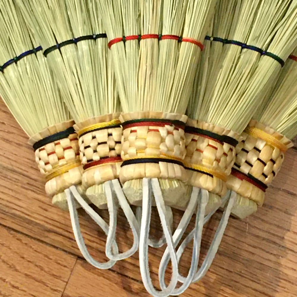 Traditional Broomcorn Basic Hand Broom